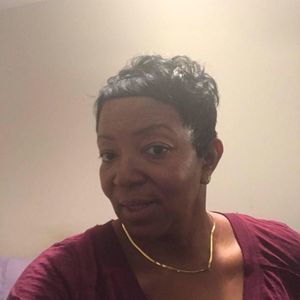 Meet your Posher, Connie